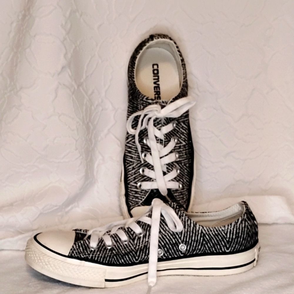 USED Converse Shoes